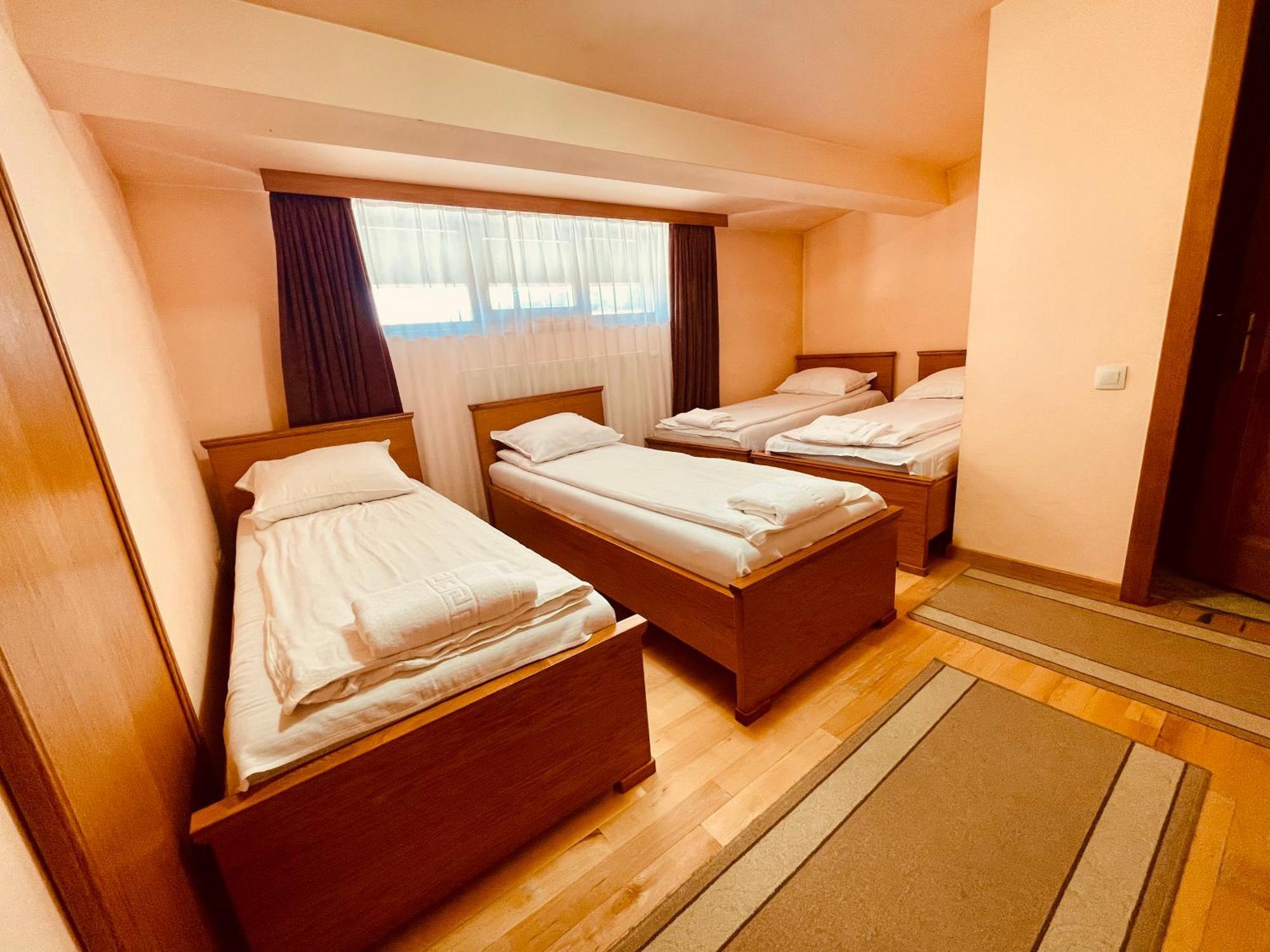 Rakoczi Center Bed & Breakfast Odorheiu Secuiesc Exterior photo